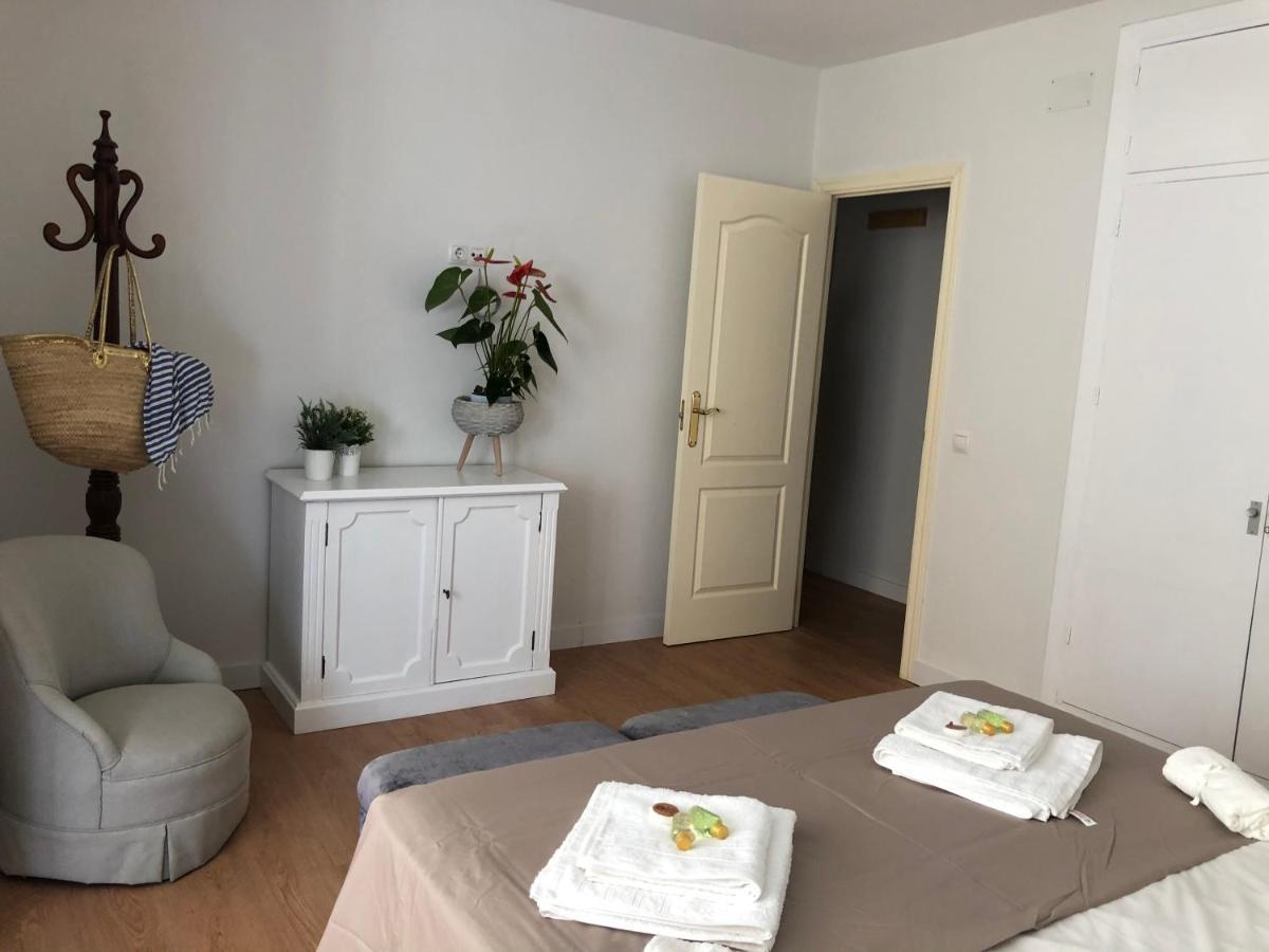 Malaga Playa Centro Ideal Familia Y Amigos Kültér fotó