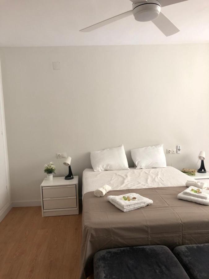 Malaga Playa Centro Ideal Familia Y Amigos Kültér fotó