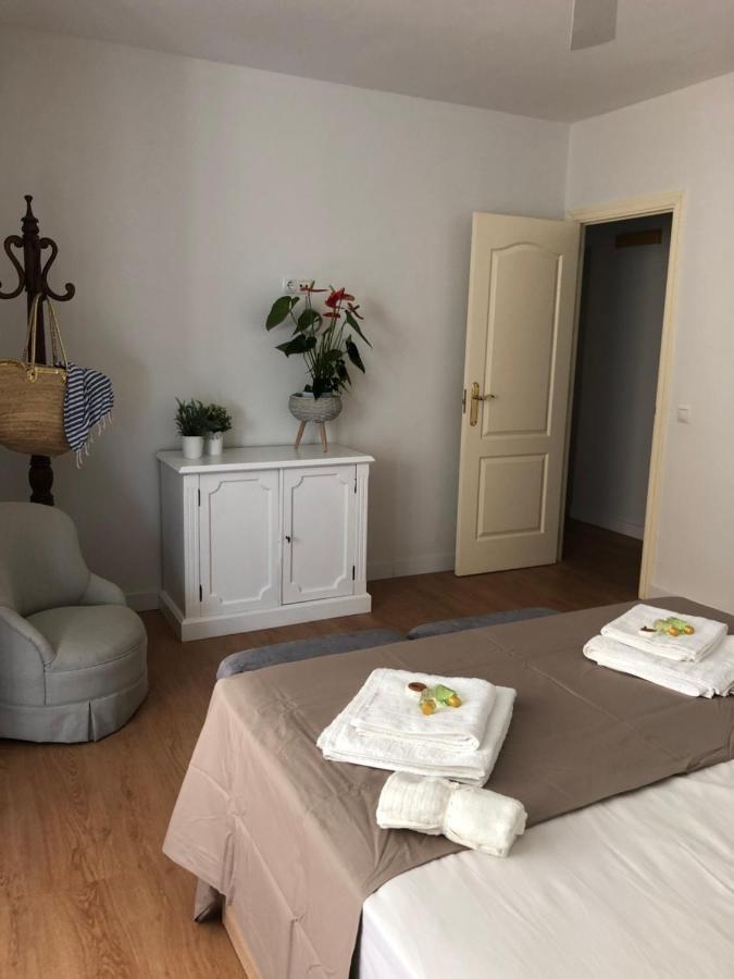 Malaga Playa Centro Ideal Familia Y Amigos Kültér fotó